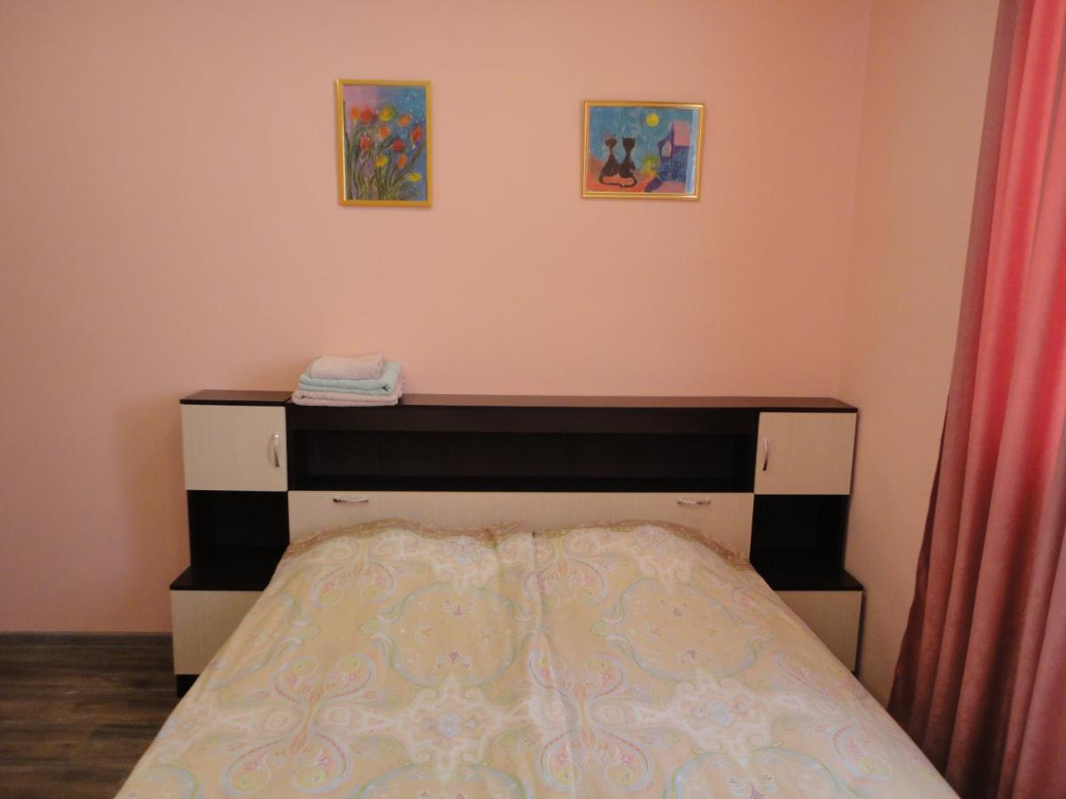 Like Home Guesthouse & Tours Jereván Kültér fotó